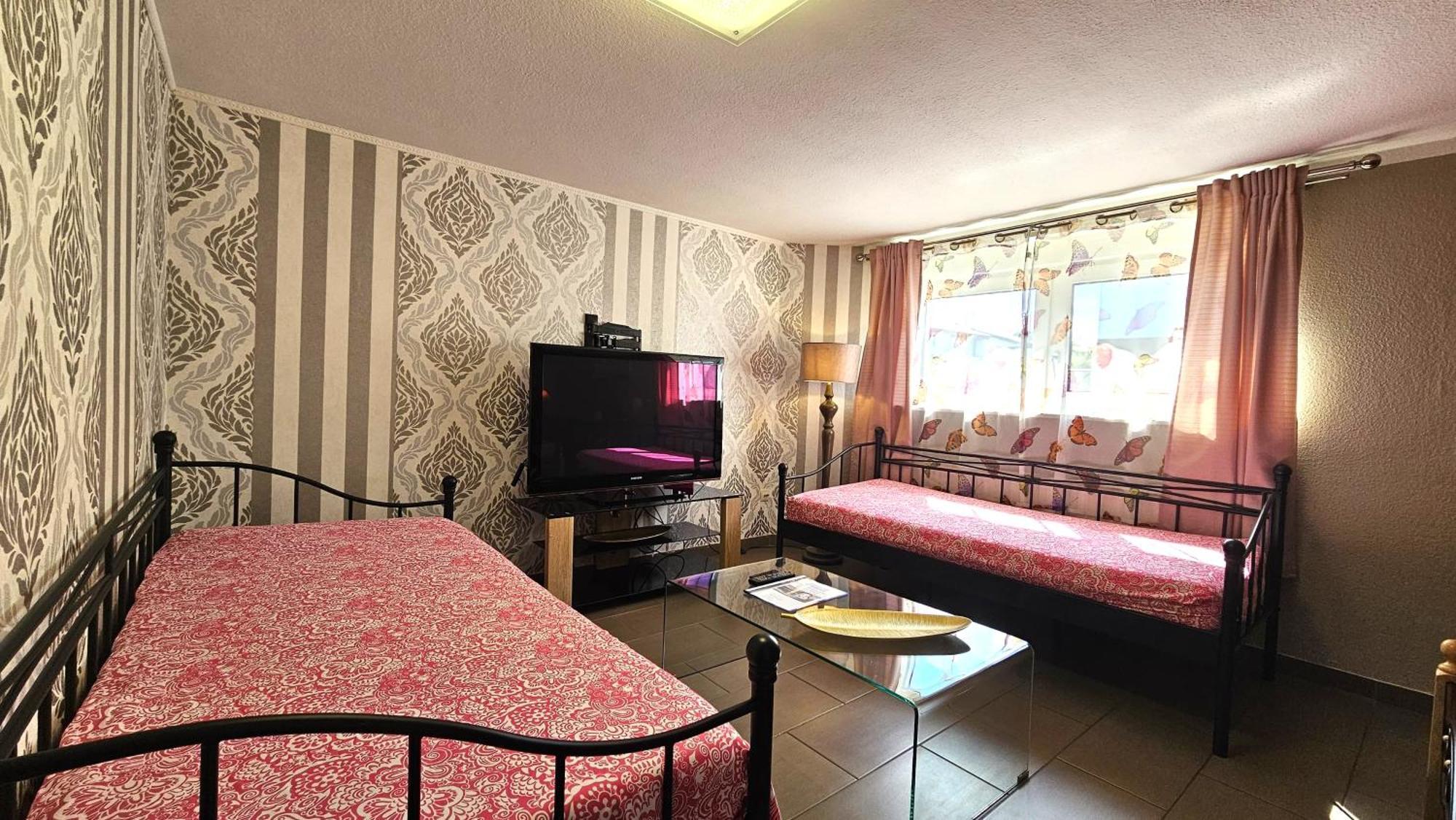 Gruendauer Monteurwohnung/Studentenwohnung Kültér fotó